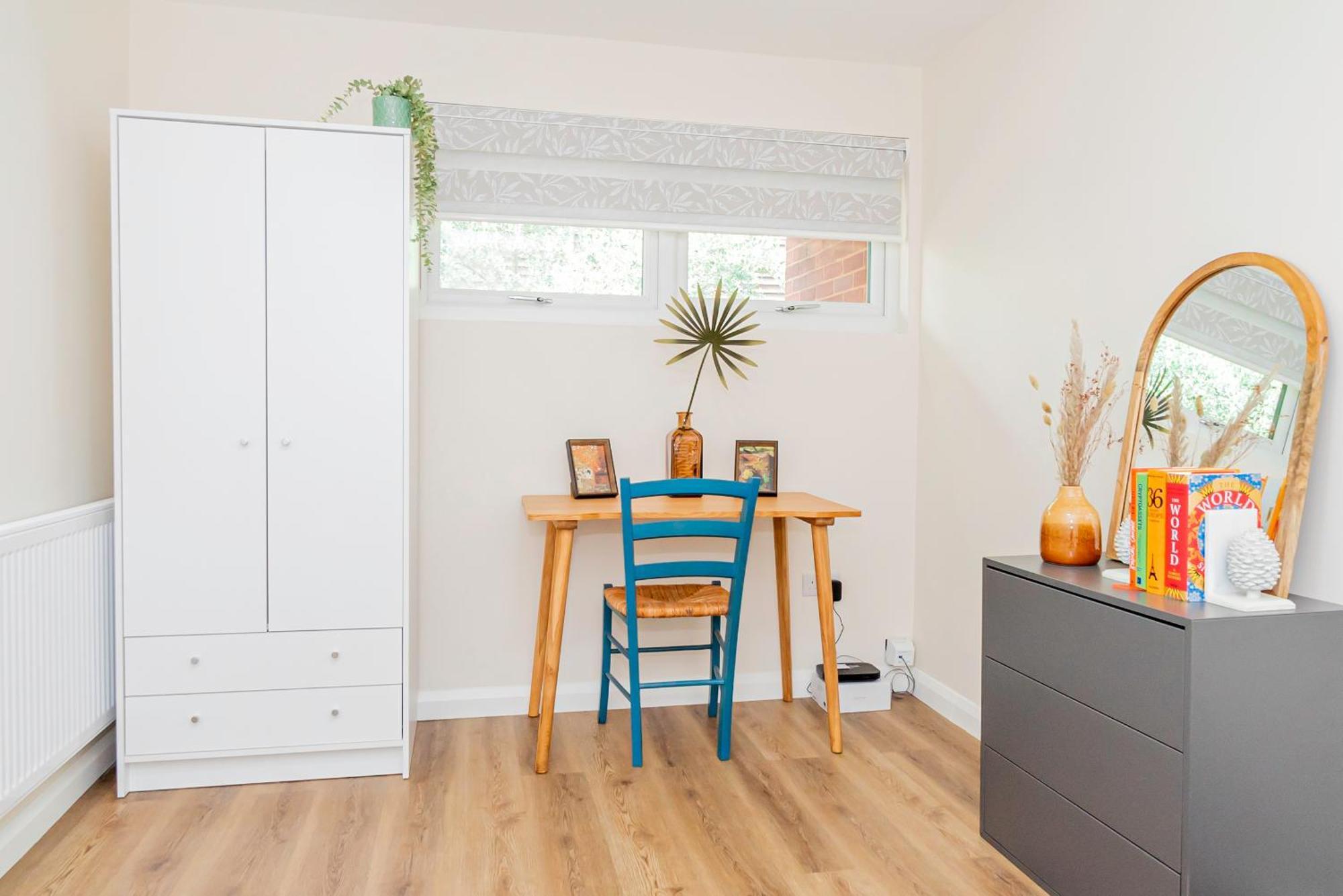 Modern 3-bedroom 2-bathroom Flat With Garden At Hanwell *